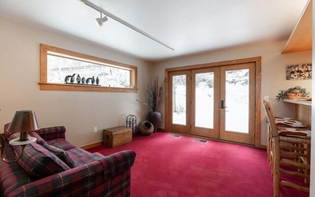 Potato Patch 3 Bedroom Townhouse by RedAwning