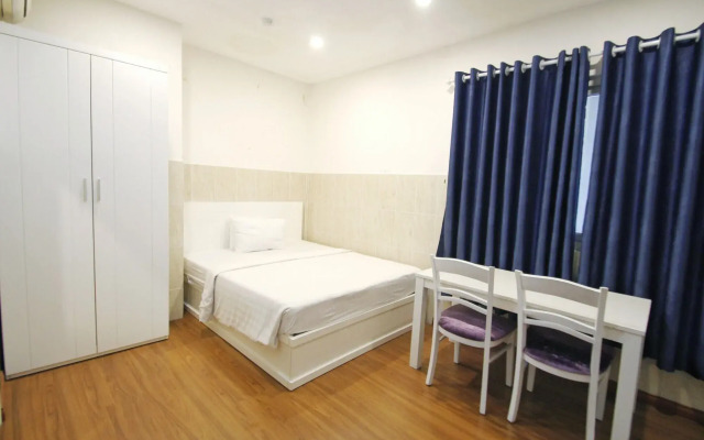 Queen Central Apartment Hotel