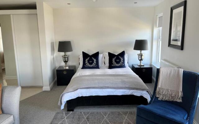 Seafront Luxury Apartment