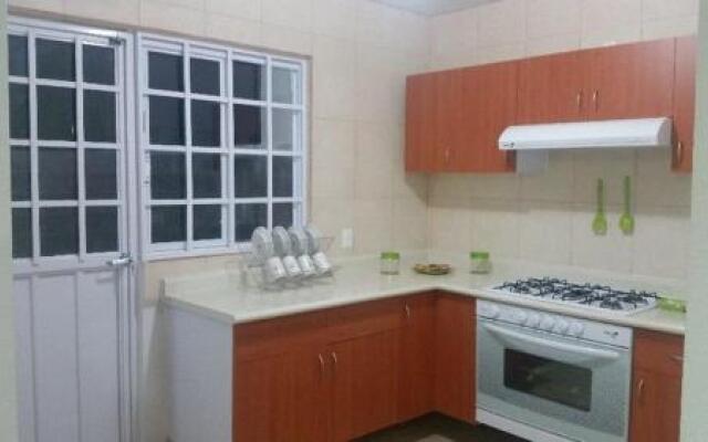 Kenzi House Zona Industrial