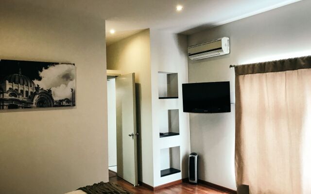MyPlace Donceles
