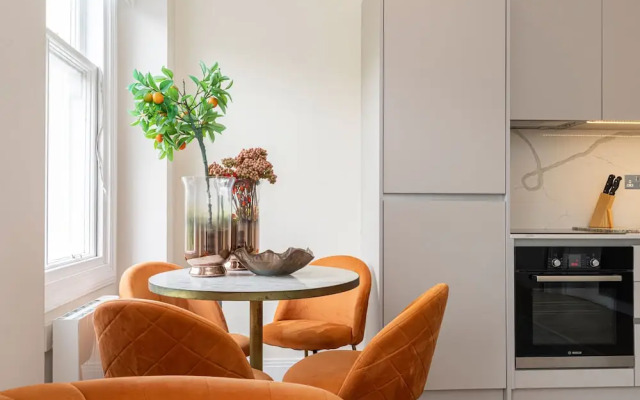 Luxury Apartments Near Harrods and the Science Museum