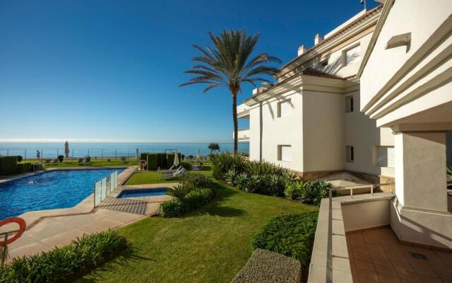 Apt 311 Heaven Beach Apartments, Guadalmansa Playa