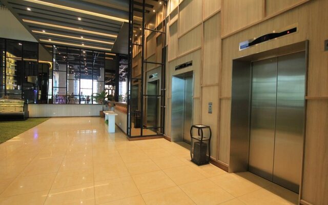 Sparks Life Jakarta, ARTOTEL Curated