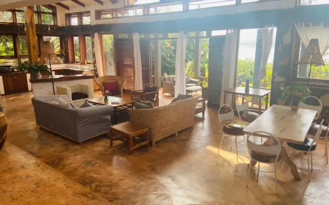 HomeOnTheNile Designer House
