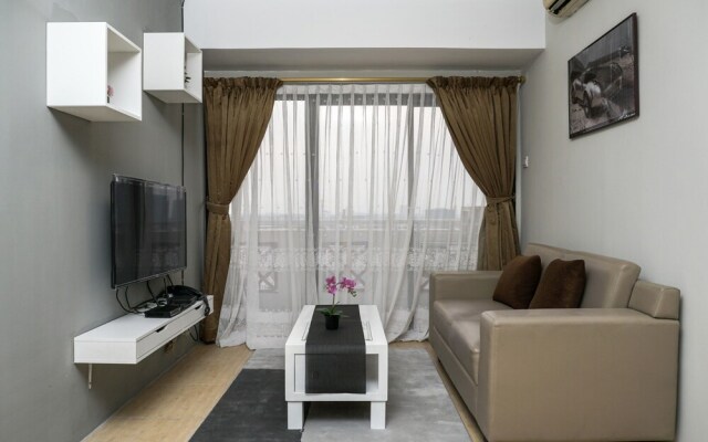 Spacious and Comfortable 2BR Puri Garden Apartment