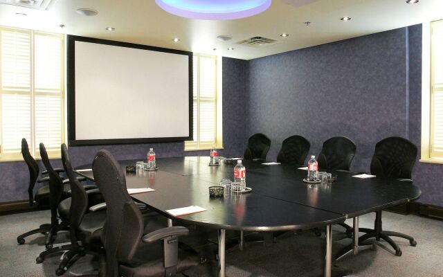 DoubleTree by Hilton Ottawa Downtown