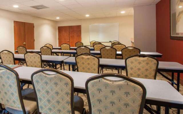 Comfort Suites Fort Pierce I-95