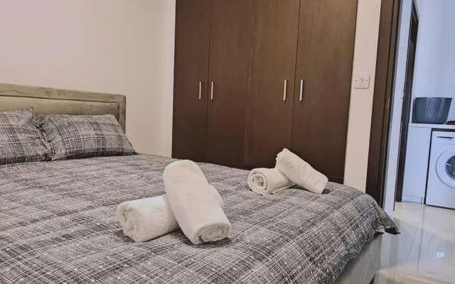 104 NIC - 302 Stay Cosmo City Suite