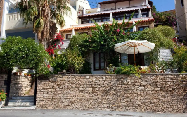 Notis Hotel