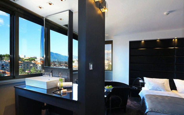 The View Luxury Rooms