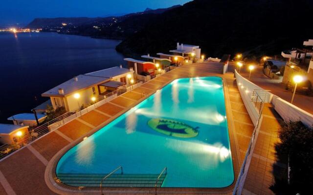Seafront, 5star Home - 4min Walk To Private Beach