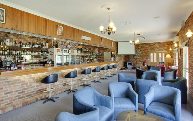 Quality Inn Parkes International