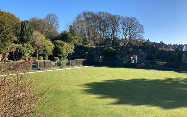Oldmill-2bed-sleeps6-hottub-privategarden