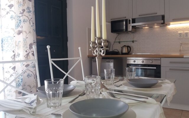 Estate Dafnopanagia Luxury Apartment