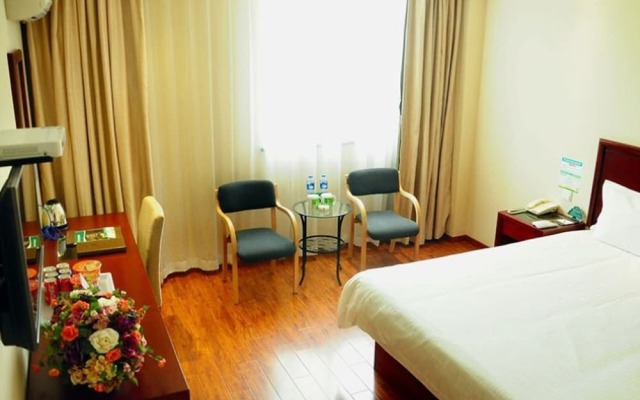 GreenTree Inn Chuzhou Dingyuan County People's Square General Hospital Business Hotel