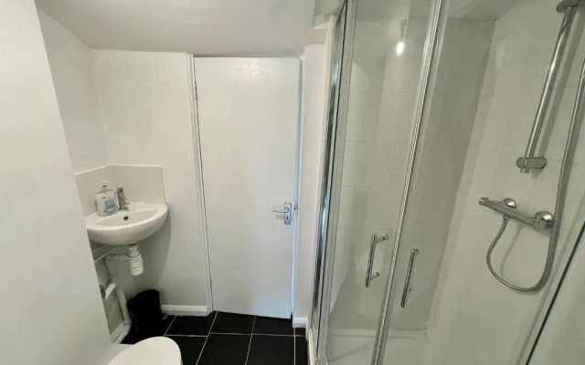 Charming 3 bed home. Spacious with large garden