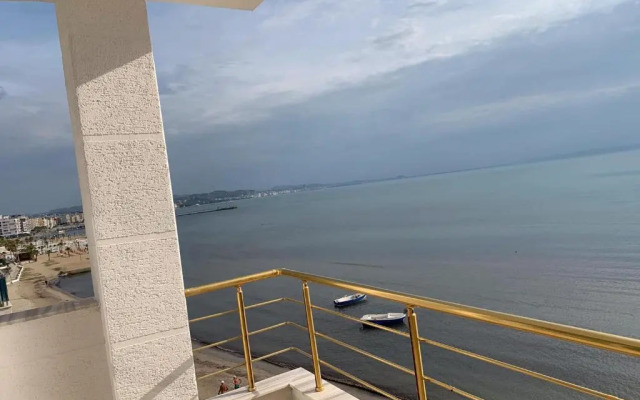 Apartament La Playa Durres