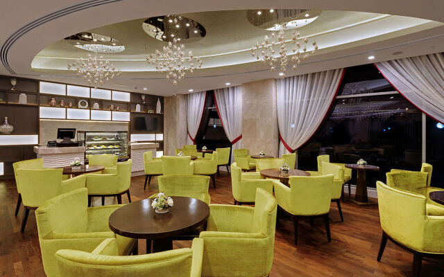 Landmark Premier Hotel