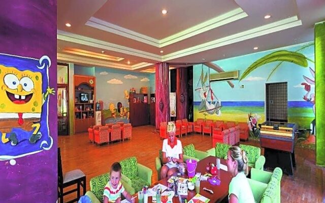 Hotel Defne Star