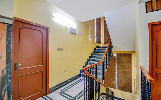 OYO 14761 Mishra's Residency