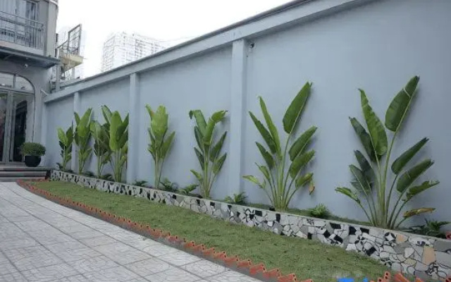 Phu Gia Hotel 228 Le Van Luong