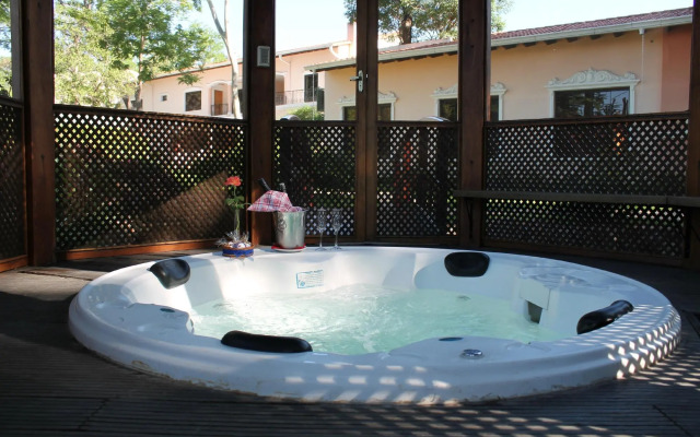 Le Moustier Suites