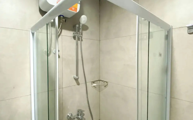 Minimalist Studio At Pollux Chadstone Apartment