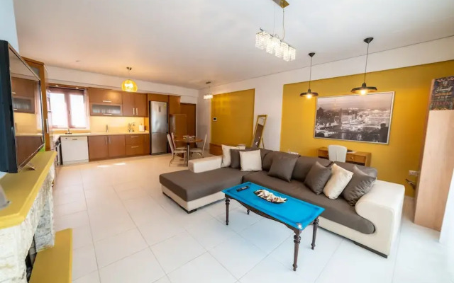 Heronissos Apartment