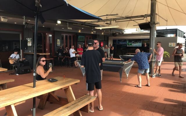 Belmont Hotel Lake Macquarie
