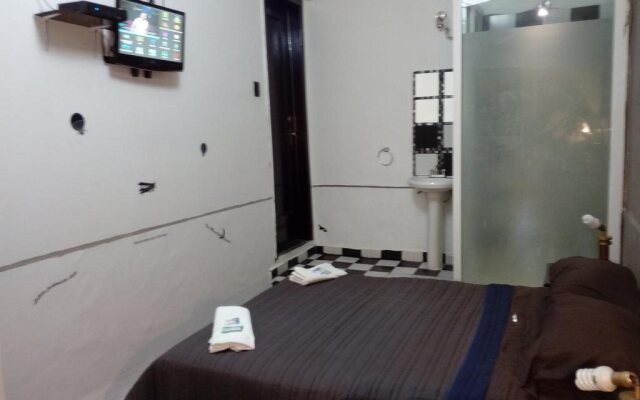 Hostal Angel Independencia