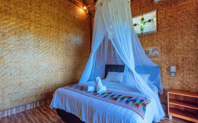 Atuh Forest Cottage