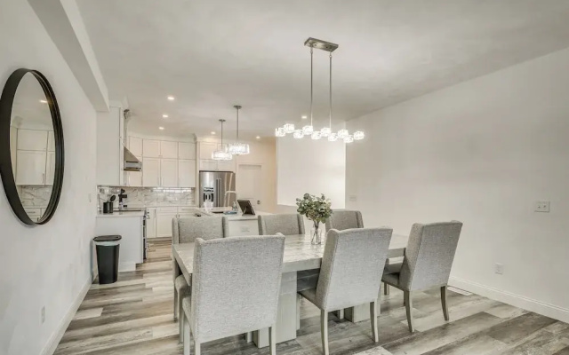 Walk to Mississippi River: Grafton Townhome!