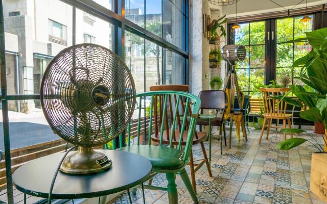 ReWood Guesthouse
