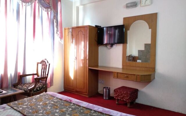 Chichoga Holiday Inn Manali