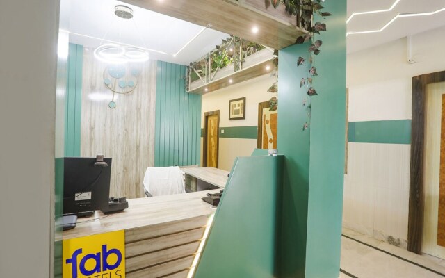 Fabhotel Greenstar Inn