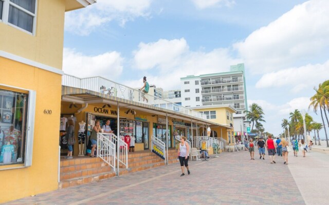 519 City View Hollywood Beach