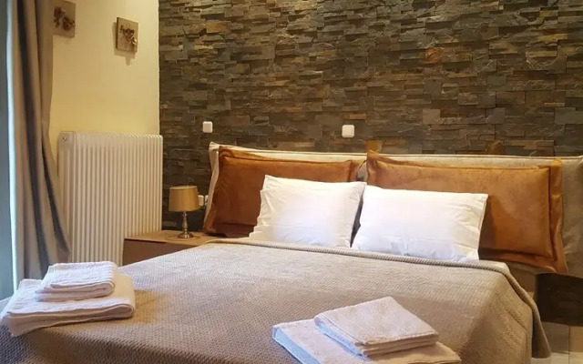 Saint Stephen's apartements at Meteora 3