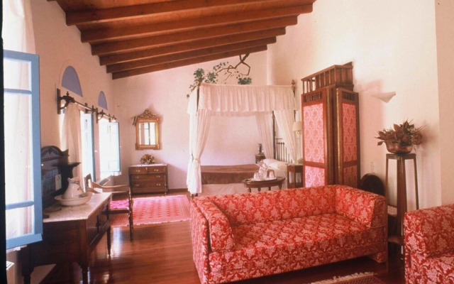 Villa Kynthia
