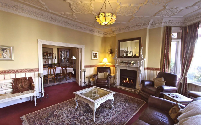 Bard House Bed & Breakfast