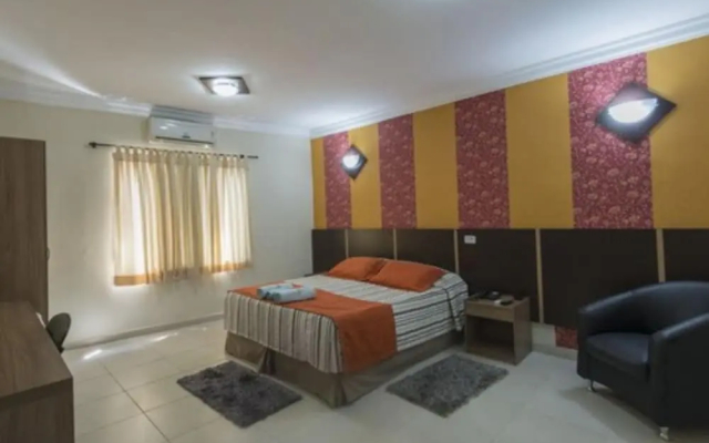 Monte Serrat Hotel