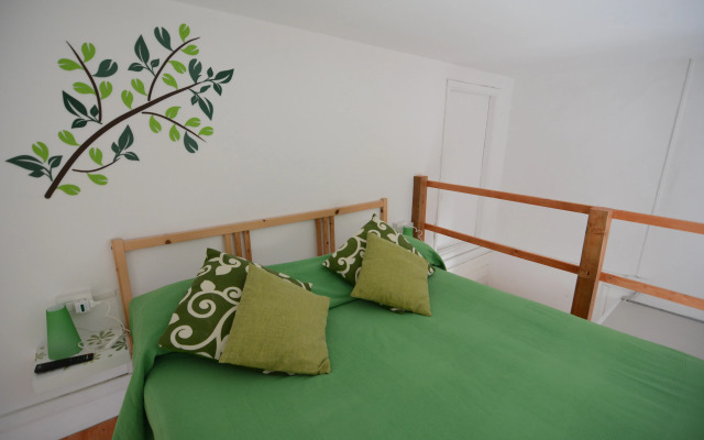 B&B Tecla