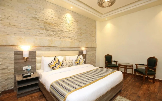 Arista Hotel by OYO Rooms