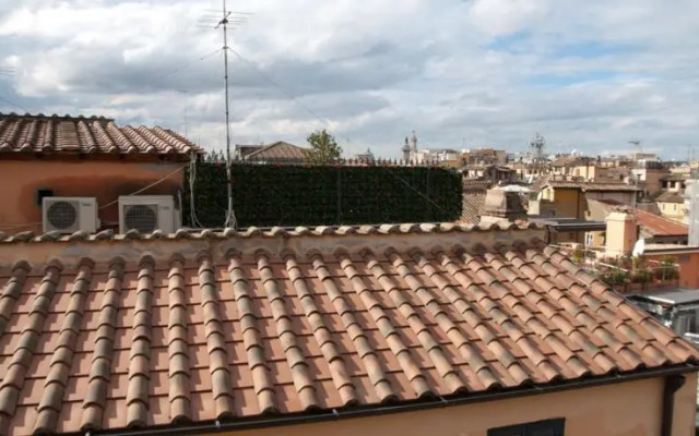Apartment In Historical Centre Of Rome
