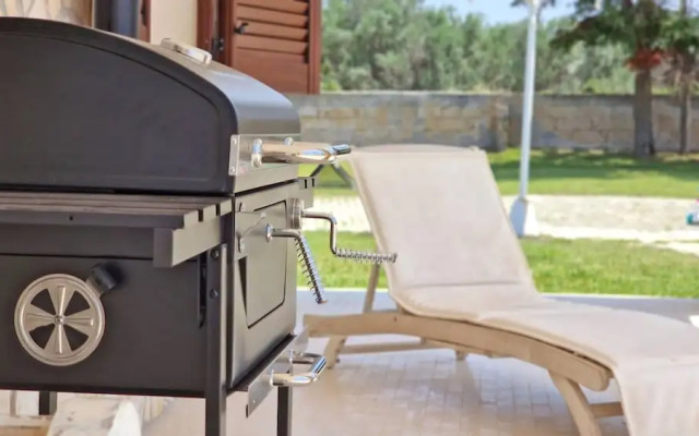 Villa With Swimming Pool Sleeps 8 Three Bedrooms