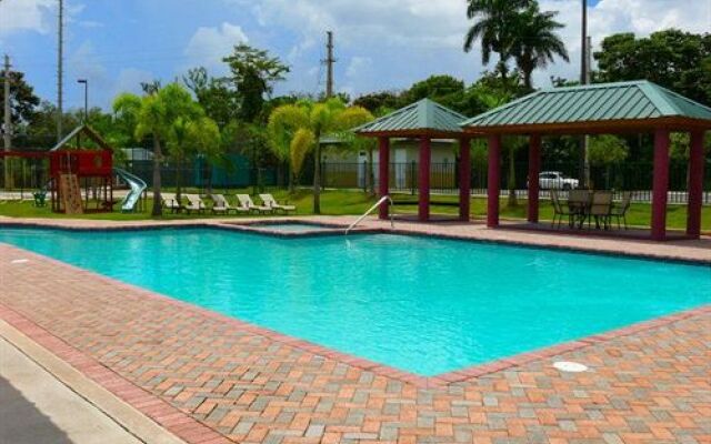 Cidra Country Club @ Treasure Island