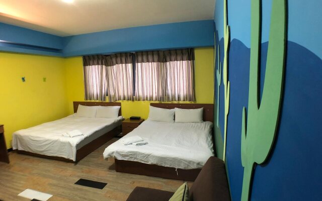 Taichung Calfhouse Hostel
