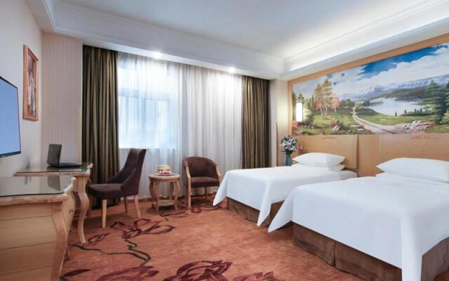 Vienna 3 Best Hotel(Jiangsu Xinyi Beijing Road Store)