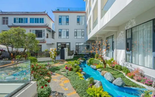 Yunyao Residence · ART GDN Sky Garden | Snow-Capped Mountain View Audiovisual Homestay – Outside – Lijiang