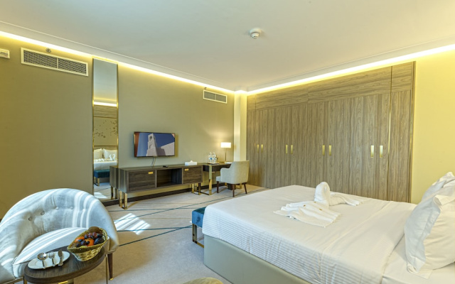 Green Park Hotel